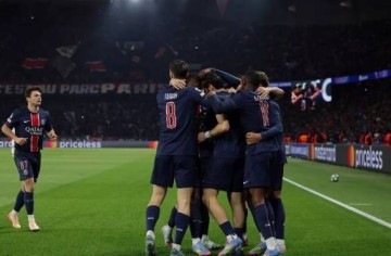 阿森纳和巴黎圣日耳曼胜利后,里奥·费迪南德将其视为欧冠新宠