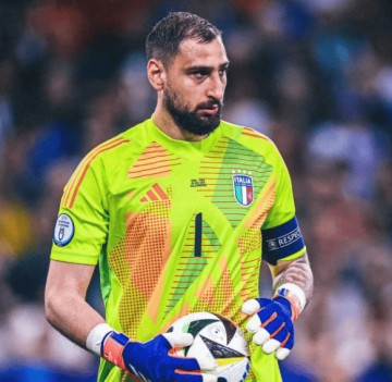 才拿欧冠!大巴黎核心逼宫离队!缺席欧超杯,转投曼城,瓜帅看好