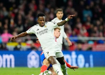 欧冠四强确定!阿森纳轻松晋级,维拉挑战巴黎,皇马点球淘汰马竞