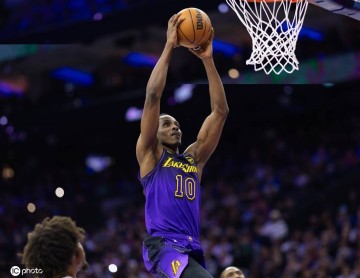 Shams:湖人计划签下科洛科和马农 均为双向合同