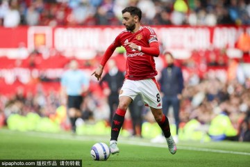 拒绝周薪70万英镑！B费为何选择留守曼联？