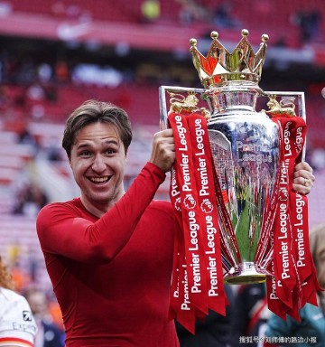 小基耶萨夏窗动向:重返意大利成首要目标,多支意甲球队已展开接触