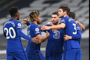 1.1亿欧砸向荷兰双子星!切尔西疯狂采购背后,谁将成为下一个离队牺牲品?