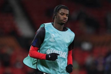 18岁172天,海文成为曼联自拉什福德后欧战淘汰赛首发最年轻球员