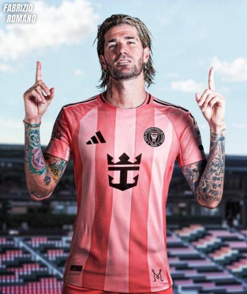 1夜3笔转会!利物浦大手笔意甲冠军送走当家前锋德保罗联手梅西