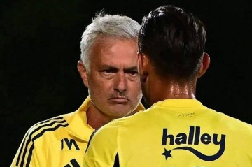 1-2到5-2!穆里尼奥率费内巴切逆转,主场强势晋级欧冠正赛