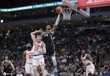 字母30+9+7阿努诺比31分 雄鹿不敌尼克斯吞3连败