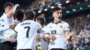 西甲焦点战前瞻:西班牙人主场复仇良机?巴伦西亚客场反弹存疑