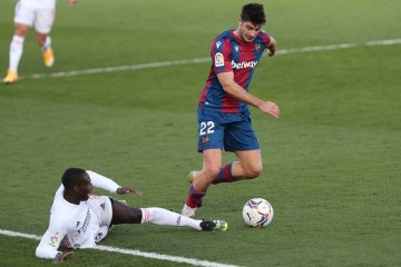 西甲豪门碾压局!皇马凭统治级战绩冲卫冕,莱万特保级生死战寻生机?