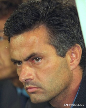 官宣!穆里尼奥上任发布会引爆争议:执教费内巴切是个错误